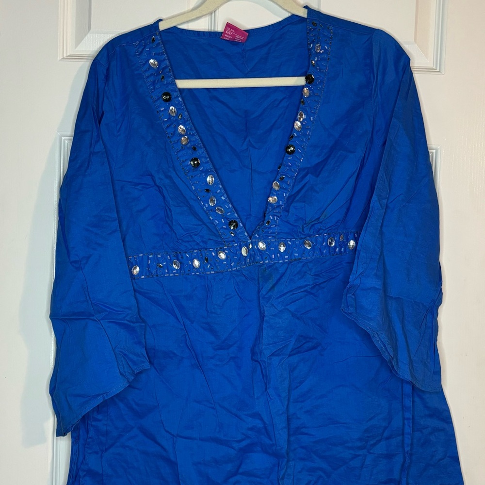 Pretty V Neck Blue Blouse with Beaded Embellishment Size 16